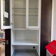 IKEA食器棚の画像