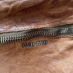 miumiu 革バッグ