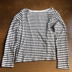 ユニクロ　ボーダーカットソー　Mサイズの画像