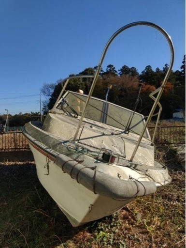 小型モーターボート