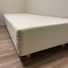 脚付きベッドマット　セミシングルベッドの画像