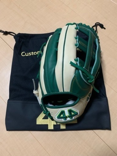 新品未使用の44グローブです
