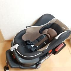 
【取引中】コンビ（Combi）チャイルドシート（USED品）