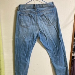 ダメージジーンズ（スキニー）の画像