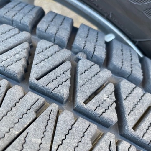 SJフォレスター スタッドレスタイヤ 225 60 R17