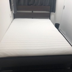 IKEAほぼ未使用ダブルベッドの画像
