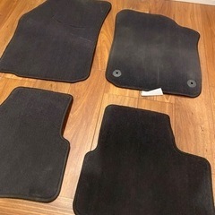 vw up フロアマット フォルクスワーゲン