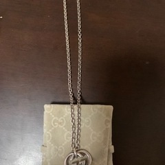 GUCCIのネックレス