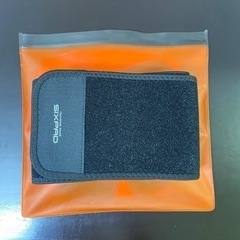 最終価格【正規品・美品】SIXPAD Abs Fit 2 ケース、ベルト、正規品パッド(4枚のみ)付きの画像