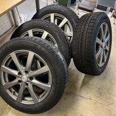17インチアルミ　スタッドレスタイヤはオマケ