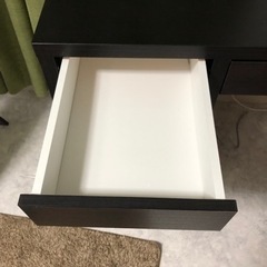 勉強デスクの画像