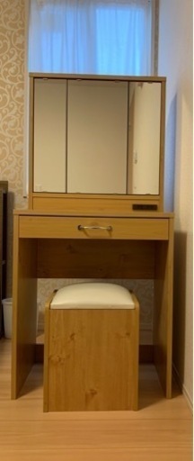 スツール付き　三面鏡ドレッサー