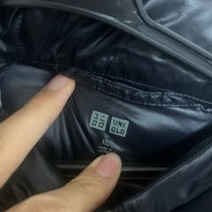 ユニクロ ウルトラライトダウンパーカ カラーブロック メンズXLの画像