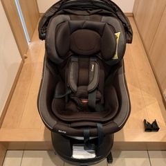 1月まで★コンビ　クルムーヴスマート　チャイルドシート