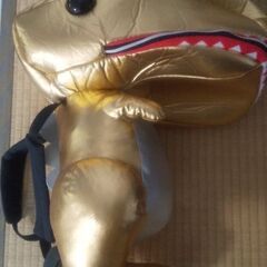 恐竜リュックの画像