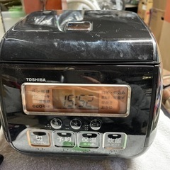 東芝　炊飯器　RC-55K 2017年製