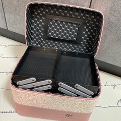 化粧品等、旅行時に入れて便利ですの画像