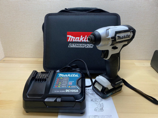 中古 マキタ　TD110DW ソフトケースセット　白