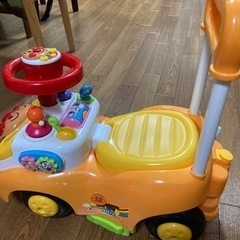 子供のおもちゃ　トミカ、アンパンマン、積木など