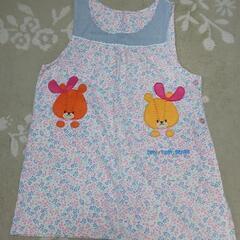 エプロン2  保育園で使ってたエプロンなので使用頻度は少なめです。汚れもほとんどないです。1枚辺り300円の画像