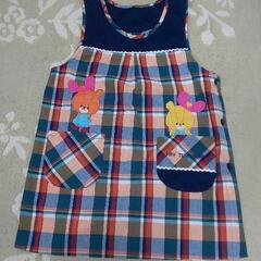 エプロン2  保育園で使ってたエプロンなので使用頻度は少なめです。汚れもほとんどないです。1枚辺り300円の画像