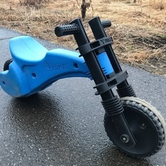 キックバイク　Y BIKE