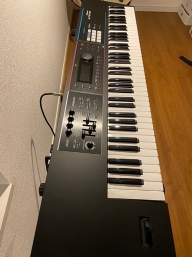 Roland Juno-DS シンセサイザー