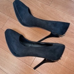 値下げしました【美品】パンプス 39インチの画像