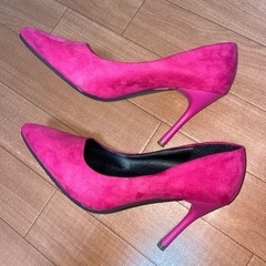 値下げしました【美品】パンプス　24.5cmの画像