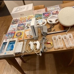 Wii本体　ソフトセットの画像