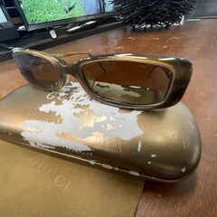 グッチ　色眼鏡　度入り　GG-9044J　GUCCI　眼鏡ケース、クロス付き【リサイクルショップどりーむ天保山店】の画像