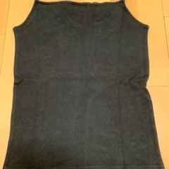 黒キャミソールの画像