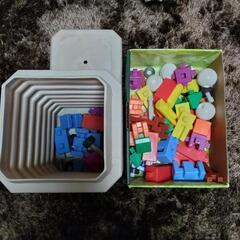 ブロックのおもちゃの画像