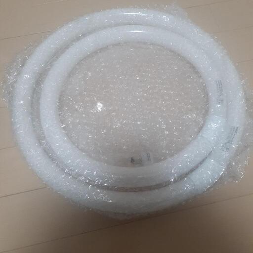ぼぼ新品！32型 42型 点灯管 三点セット