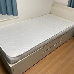 1年使用状態良好のニトリ シングルベッド＆マットレスの画像