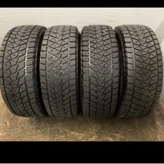 265/70R16  スタッドレス9分山　四駆　SUV
