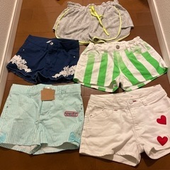 ショートパンツ