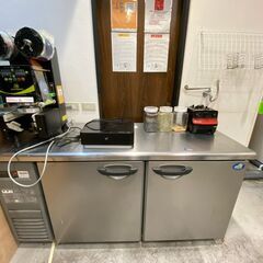 設備譲渡。 6坪前後のスペースがあればバナナジュース屋さんがすぐに始められます！  また今飲食店をされている方はミキサーやレシピ必要器具だけで始められ、新メニュー・目玉メニューとして取り入れてみてはい  かがでしょうか。の画像