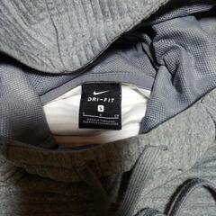 ナイキ　パーカー　Sサイズ（中古）の画像