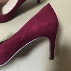 Forever21 フェイクスウェードパンプスの画像