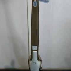 取引中☆アクア　スティック掃除機2017年製☆