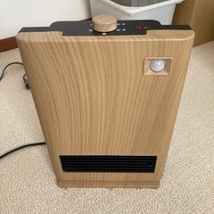 ニトリ　電気ヒーター