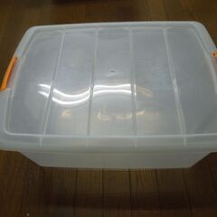 プラスチック収納ケースの画像
