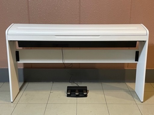 【購入者様決定！】【極美品】【お届け無料有り】★電子ピアノ★KORG LP-180WH【即日配送可】