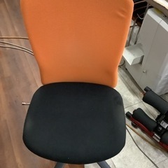 内田洋行 ルディオ(Ludio)チェア オレンジ 美品 内田洋行 ルディオ(Ludio)チェア ラッピングカバータイプ ハイバック