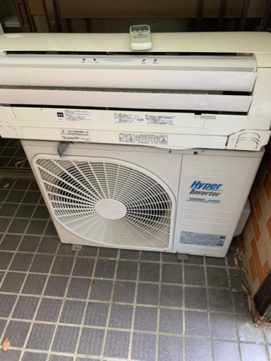 業務用エアコン3相200v 2014年式5.6k 16畳