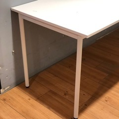 業務用ホワイトテーブル　の画像