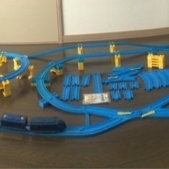 プラレールのレールなど