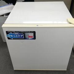 ナショナル電子レンジと小型冷蔵庫まとめての画像