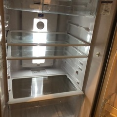 【255L冷蔵庫】17,18,19日引き取り可能な方お譲りします！の画像